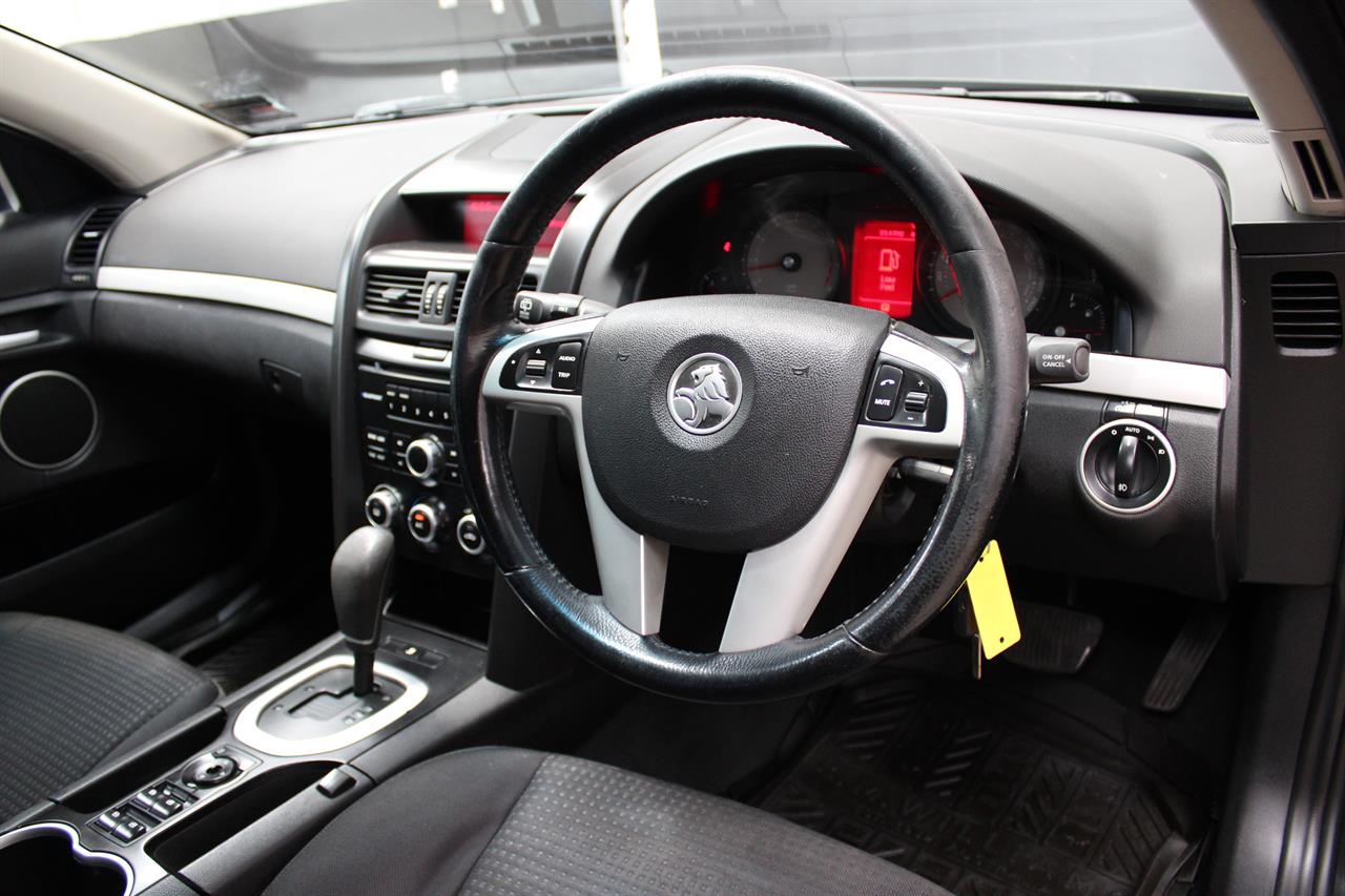 2010 Holden COMMODORE