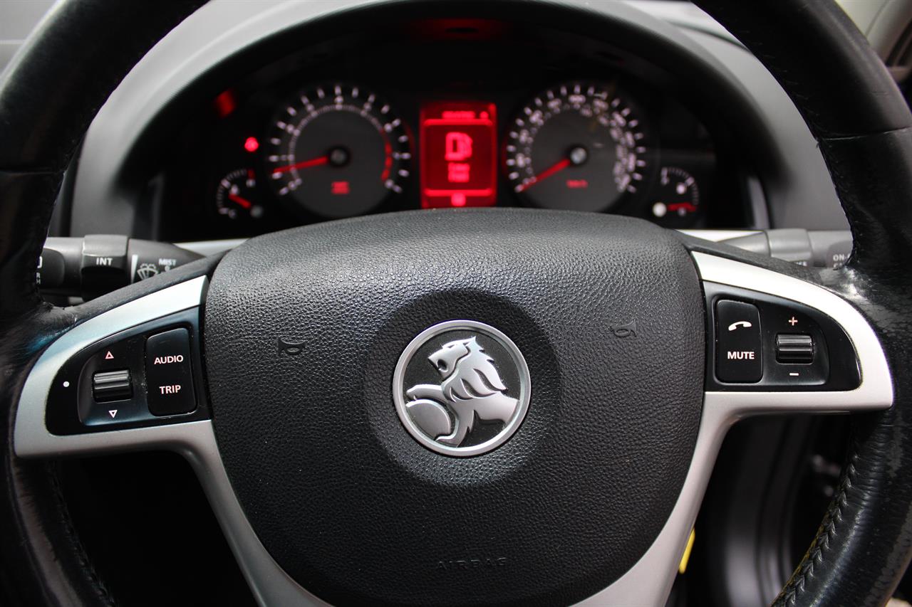 2010 Holden COMMODORE