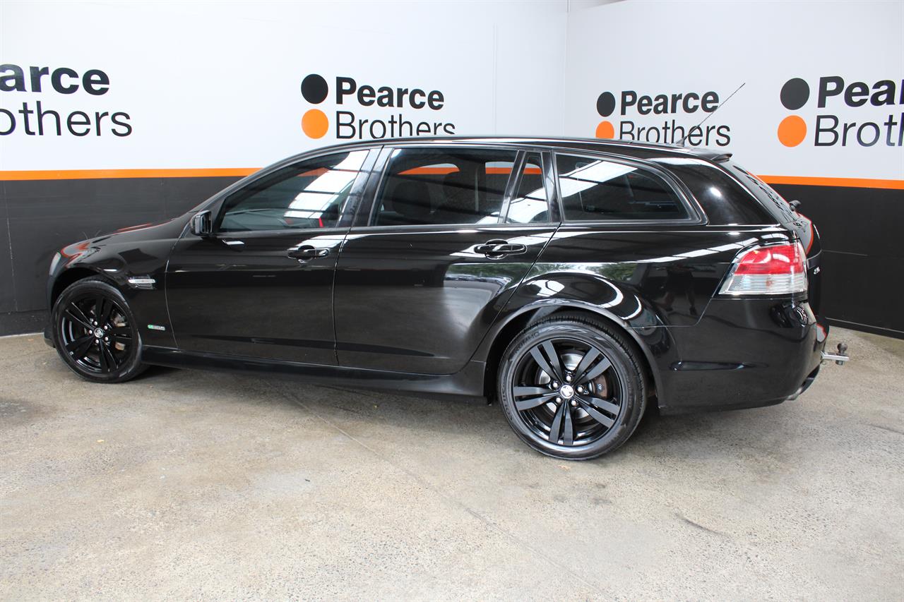 2010 Holden COMMODORE