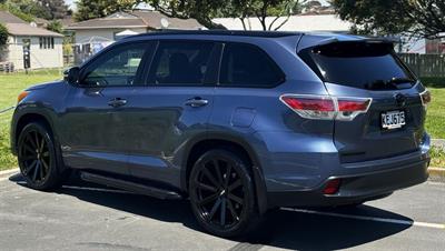 2016 Toyota Highlander - Thumbnail