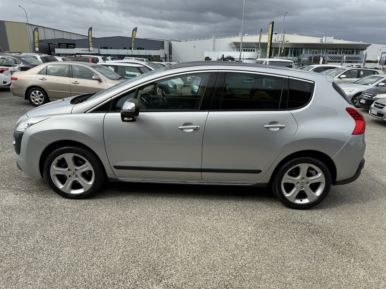 2012 Peugeot 3008