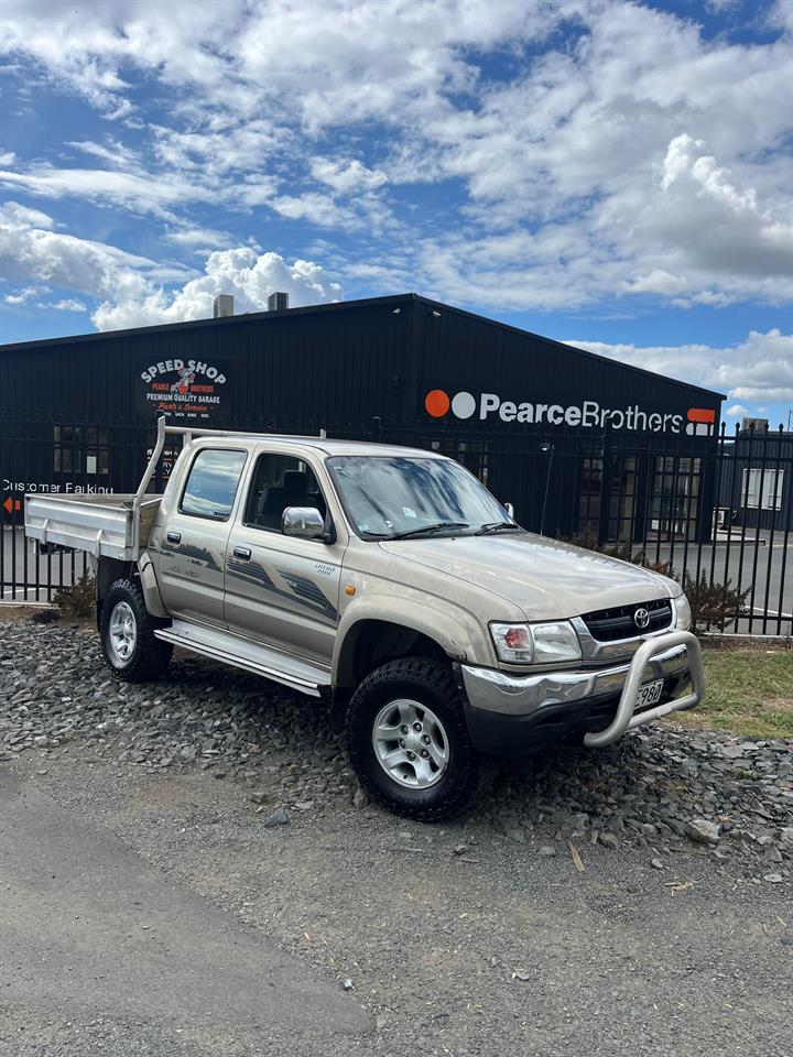 2004 Toyota Hilux