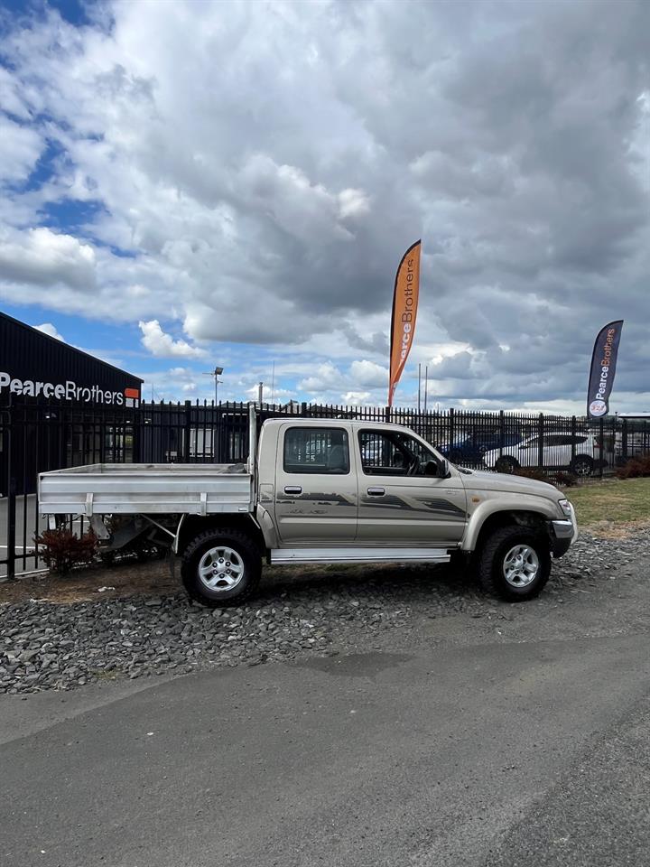 2004 Toyota Hilux