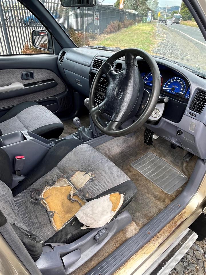 2004 Toyota Hilux