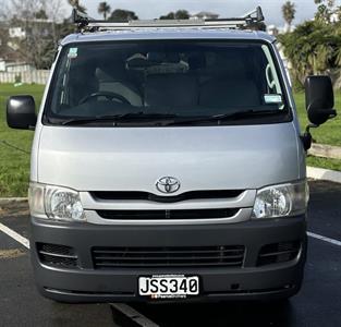 2009 Toyota Hiace - Thumbnail