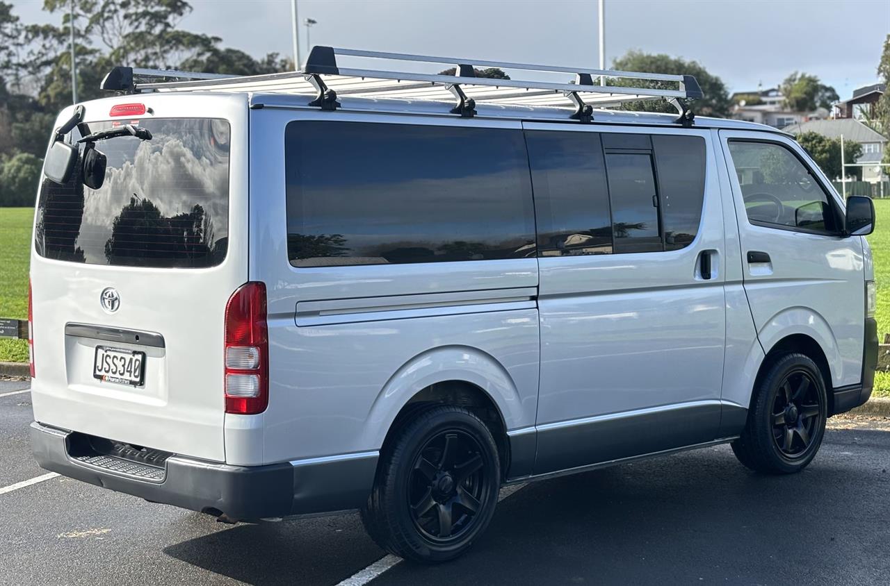 2009 Toyota Hiace