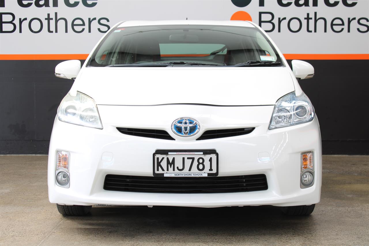 2011 Toyota PRIUS