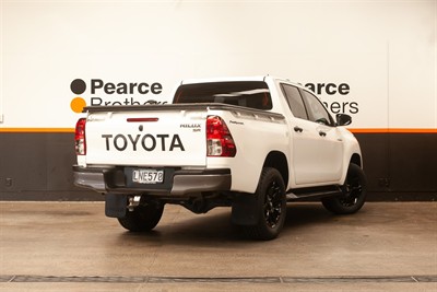 2018 Toyota Hilux - Thumbnail