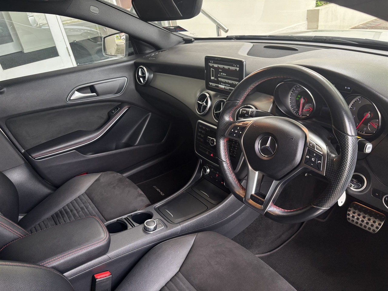 2015 Mercedes-Benz CLA 180