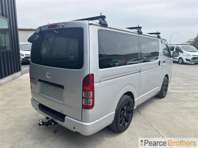 2018 Toyota Hiace - Thumbnail