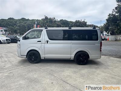 2018 Toyota Hiace - Thumbnail