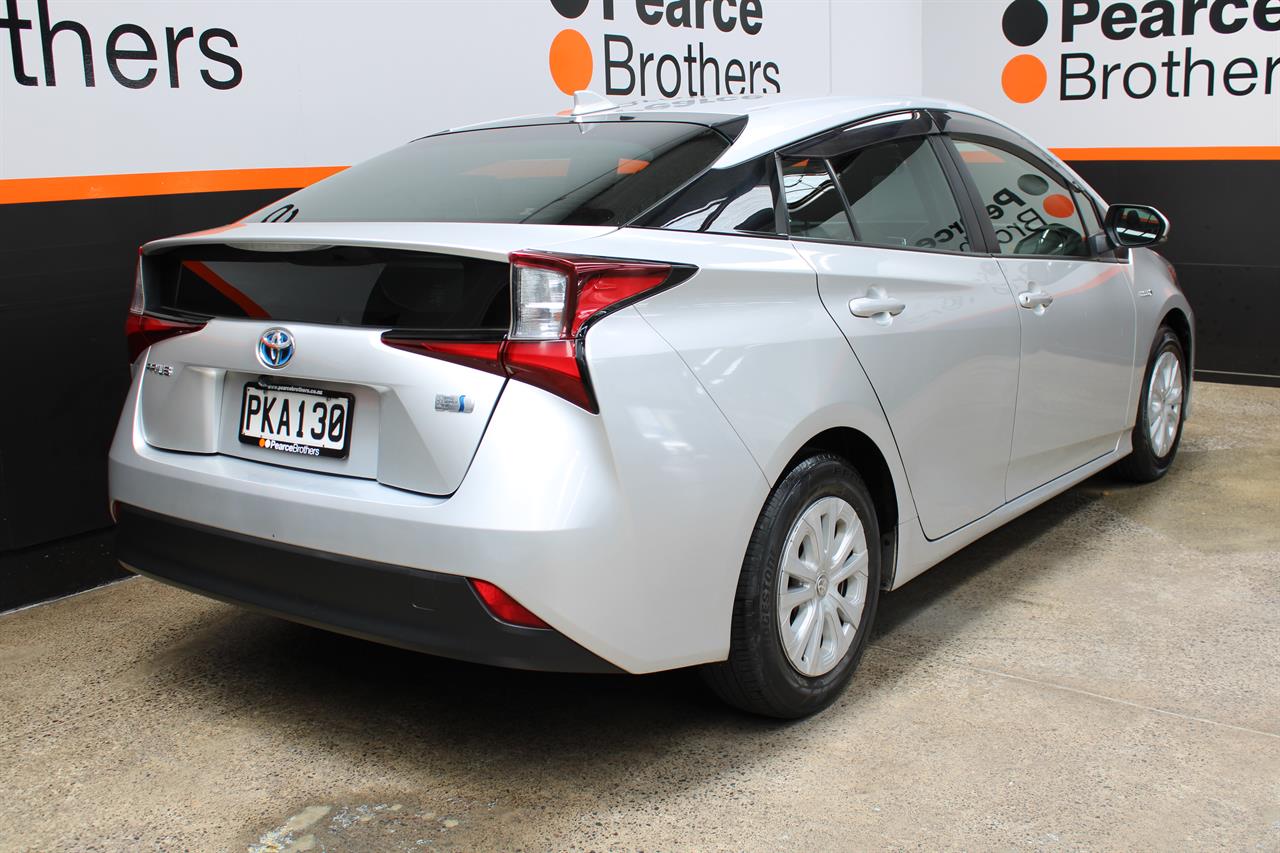 2019 Toyota PRIUS