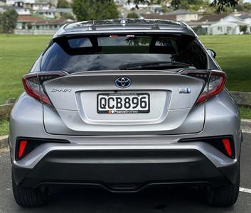 2018 Toyota C-HR - Thumbnail