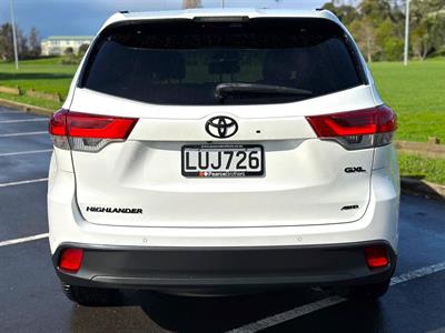 2018 Toyota Highlander - Thumbnail