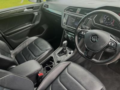 2016 Volkswagen Tiguan - Thumbnail