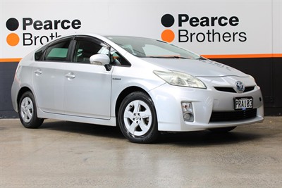 2010 Toyota PRIUS - Thumbnail