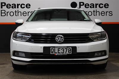 2018 Volkswagen Passat - Thumbnail