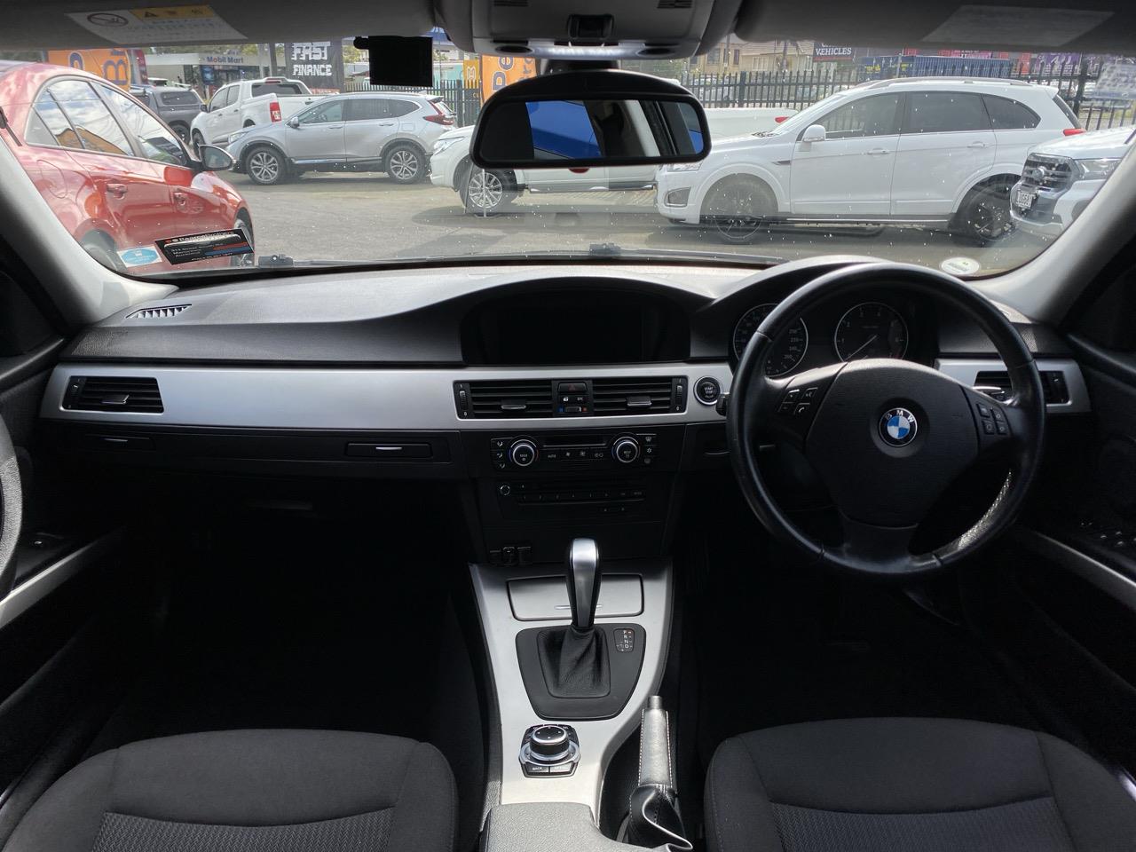 2010 BMW 320i