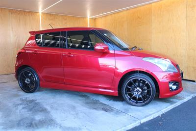 2014 Suzuki Swift - Thumbnail