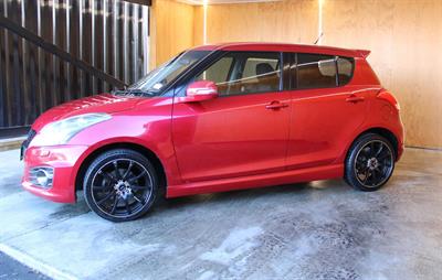 2014 Suzuki Swift - Thumbnail