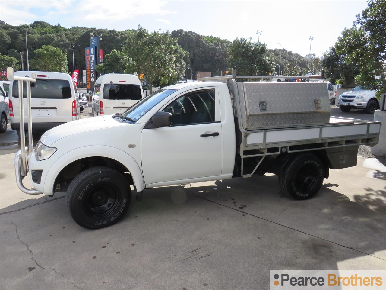 2014 Mitsubishi Triton