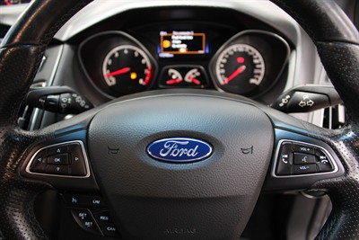 2016 Ford Focus - Thumbnail