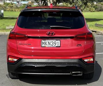 2019 Hyundai SANTA FE - Thumbnail