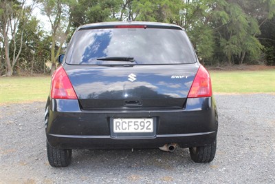 2006 Suzuki Swift - Thumbnail