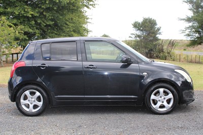 2006 Suzuki Swift - Thumbnail