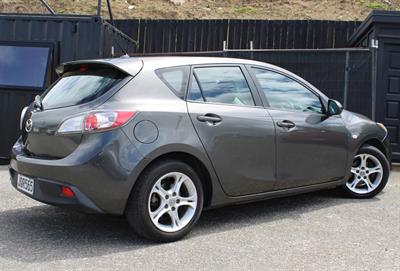 2010 Mazda 3 - Thumbnail