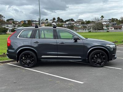 2017 Volvo XC90 - Thumbnail