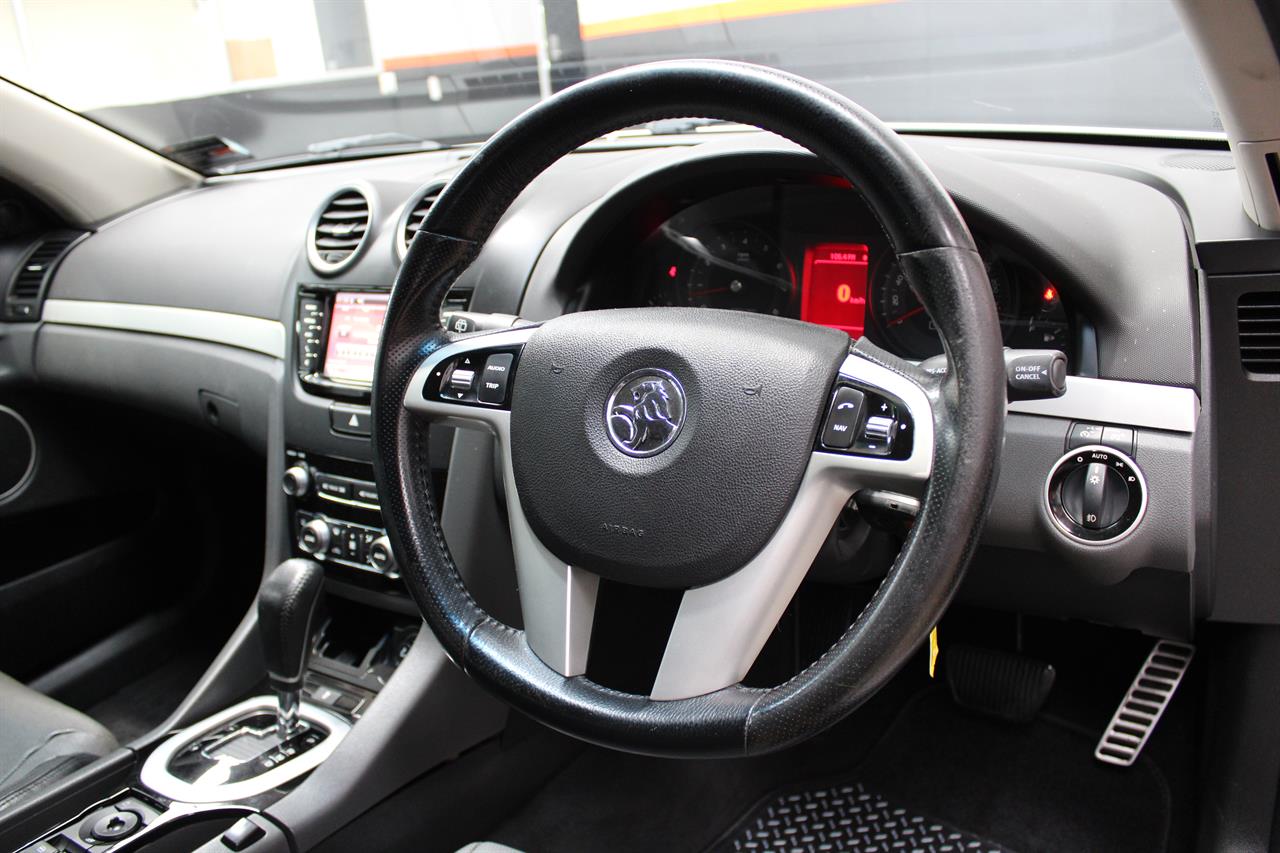 2011 Holden COMMODORE