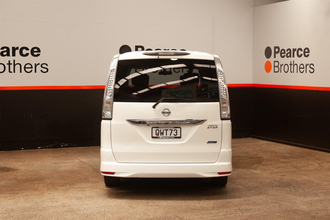 2012 Nissan Serena