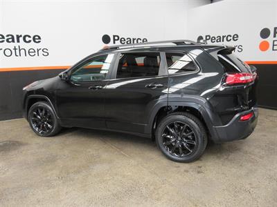 2015 Jeep CHEROKEE - Thumbnail