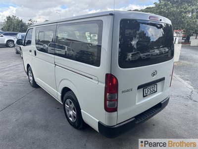 2018 Toyota Hiace - Thumbnail