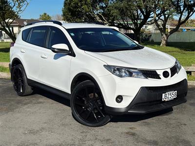 2015 Toyota RAV4 - Thumbnail