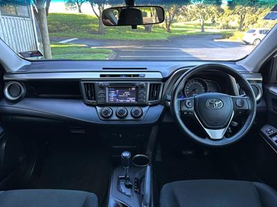 2015 Toyota RAV4 - Thumbnail