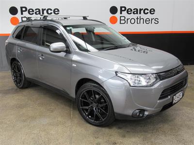 2013 Mitsubishi Outlander - Thumbnail