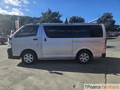 2012 Toyota Hiace - Thumbnail