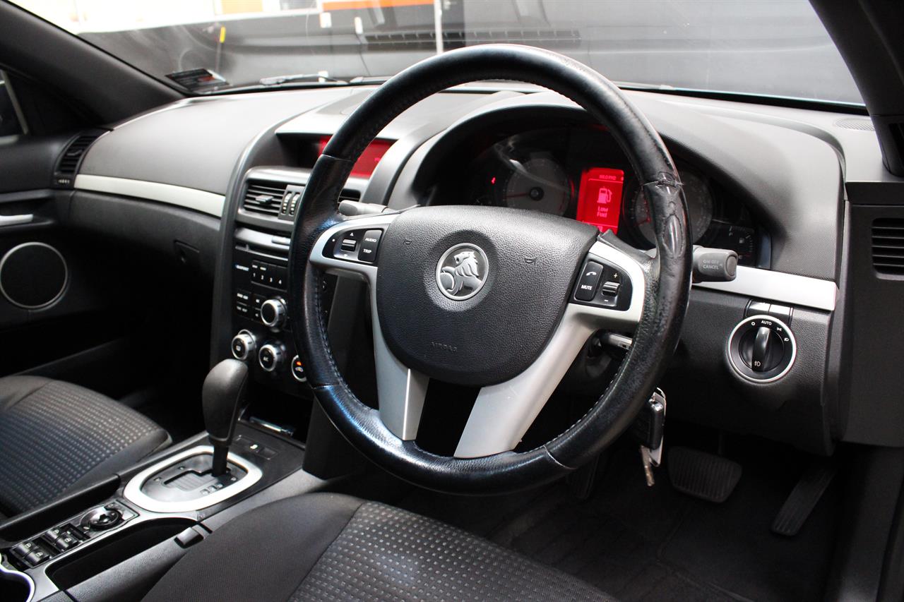 2010 Holden COMMODORE