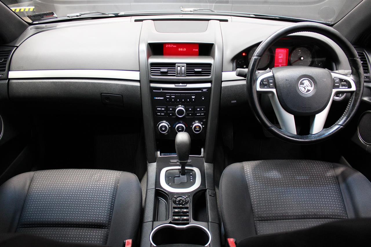 2010 Holden COMMODORE