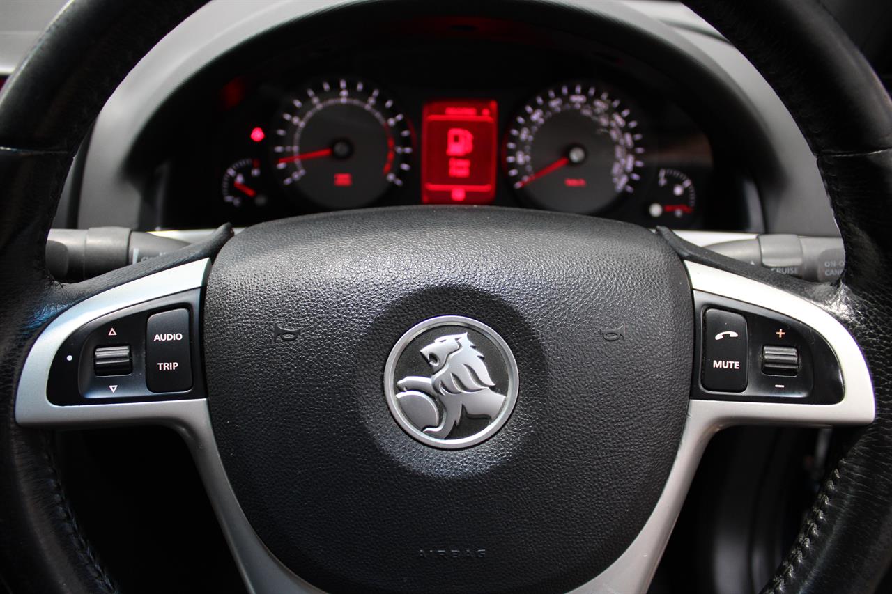 2010 Holden COMMODORE