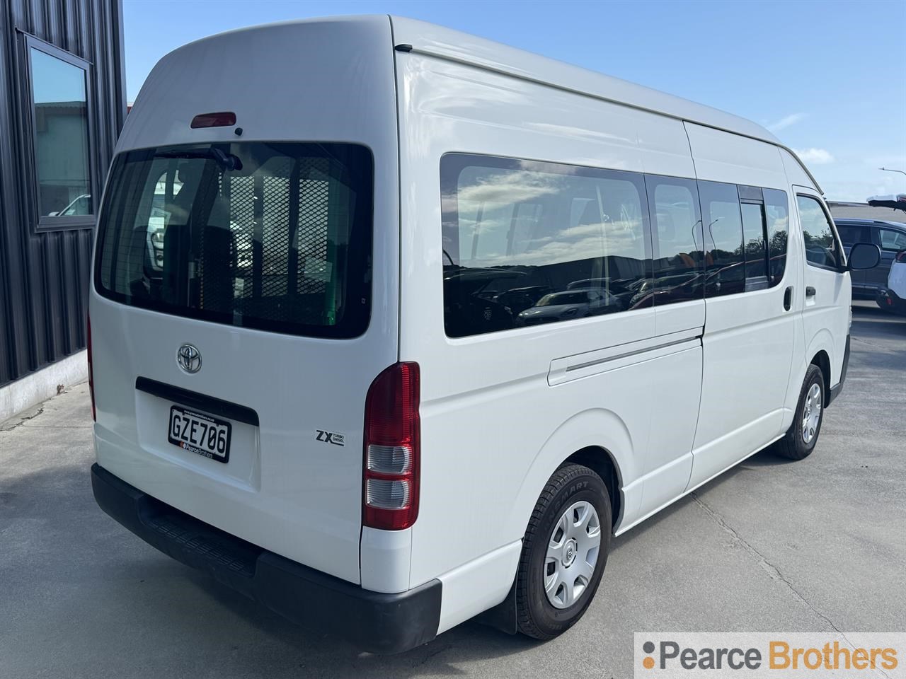 2013 Toyota Hiace