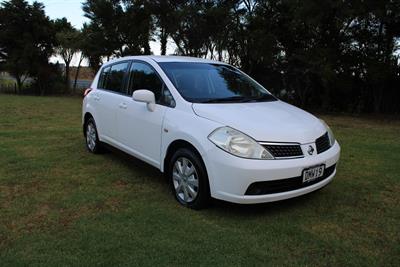 2006 Nissan Tiida