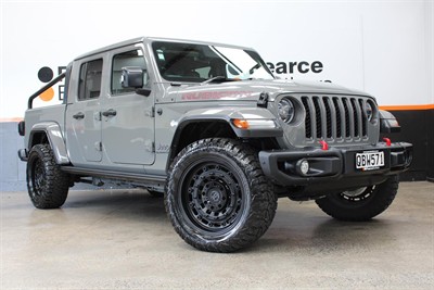 2023 Jeep Gladiator - Thumbnail