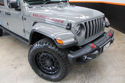 2023 Jeep Gladiator - Thumbnail