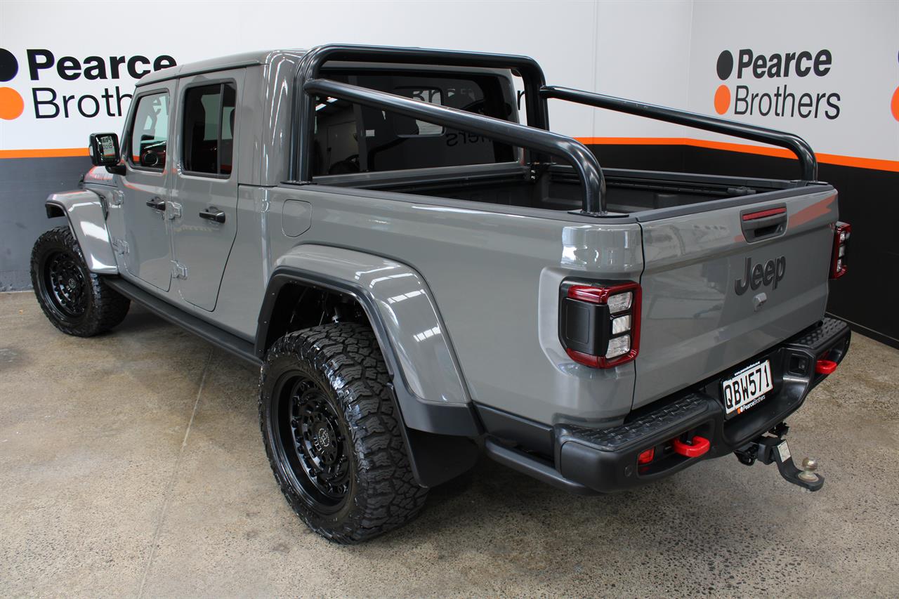 2023 Jeep Gladiator