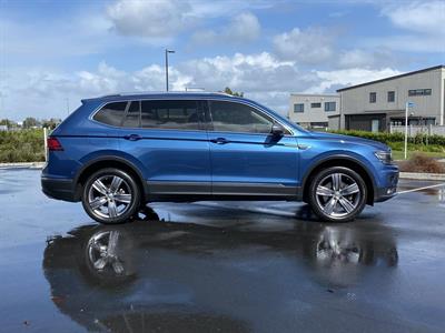 2020 Volkswagen Tiguan - Thumbnail