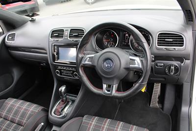 2012 Volkswagen GOLF - Thumbnail