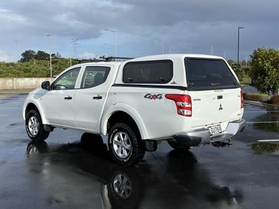 2018 Mitsubishi Triton - Thumbnail